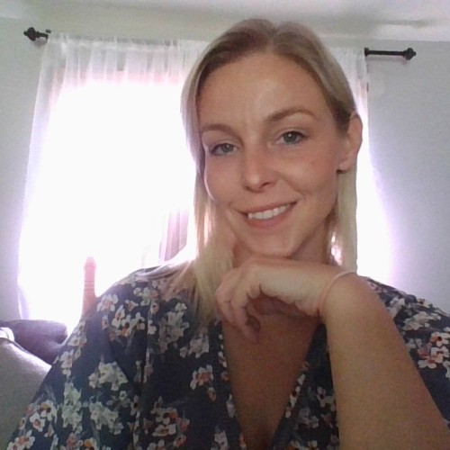Alexis R.