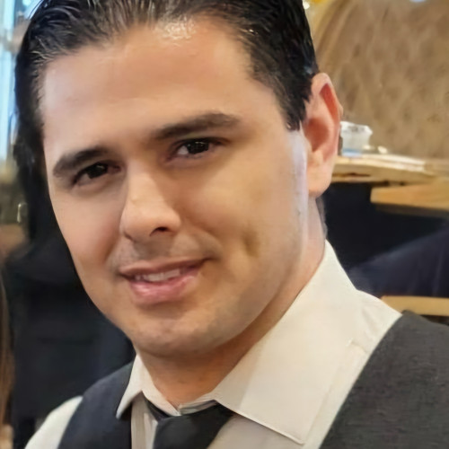 Leandro G.