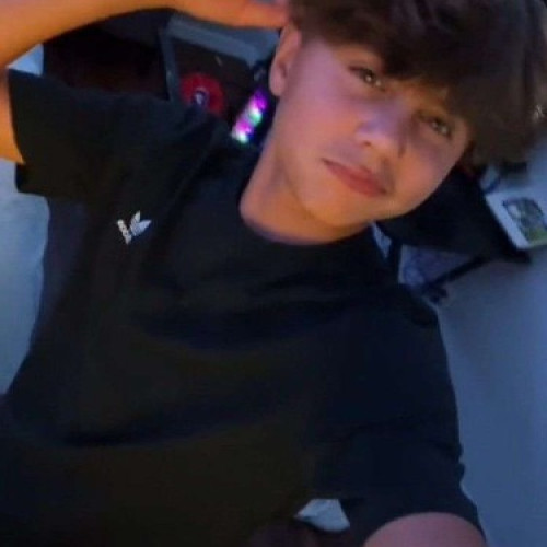 Leon V. profile photo