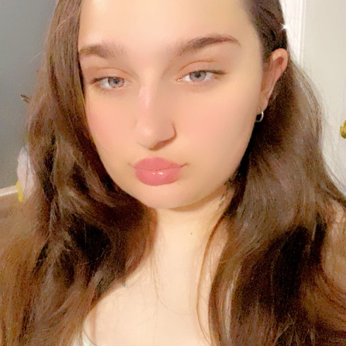 chloe w. profile photo