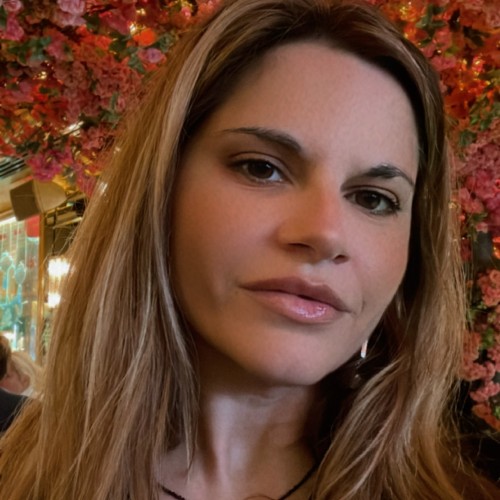 Evi A.