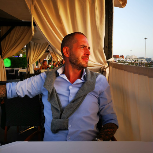 Thom G. profile photo