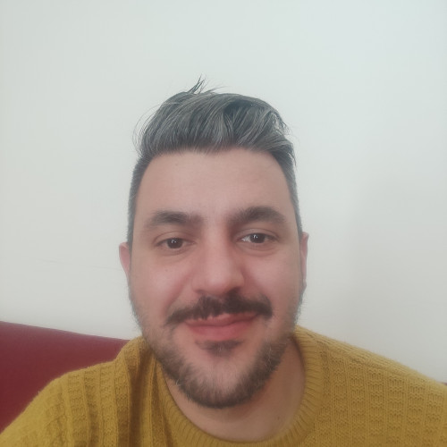 Roberto R.