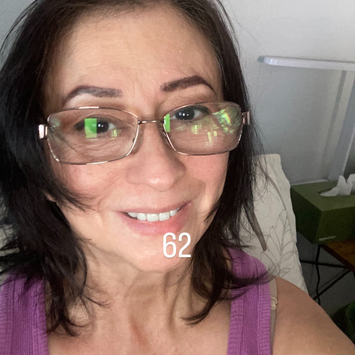 GLORIA B. profile photo