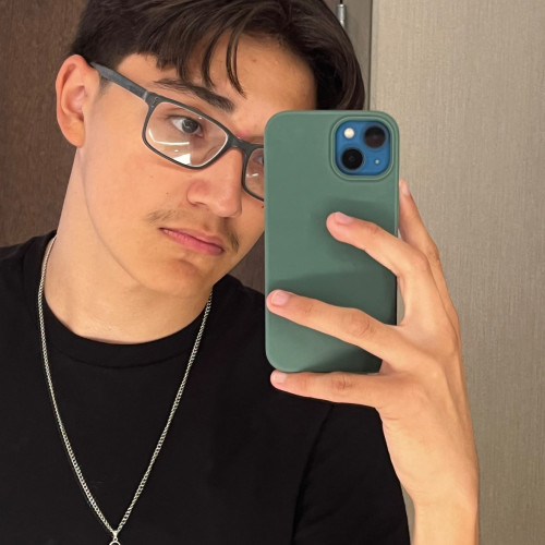 Julian R. profile photo