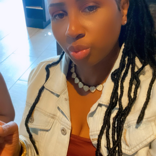 Latitiea  R. profile photo