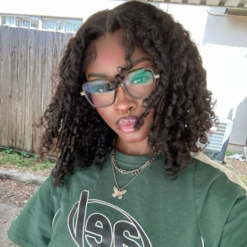 Zoe  H. profile photo