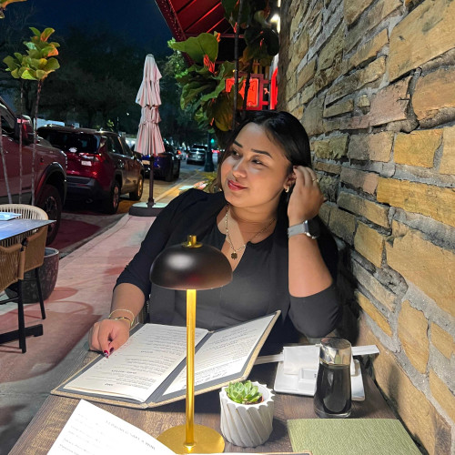 lilyan R. profile photo