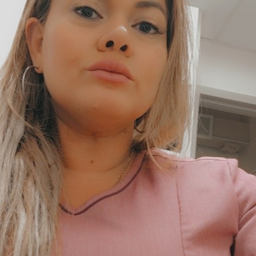 Lesly  T.