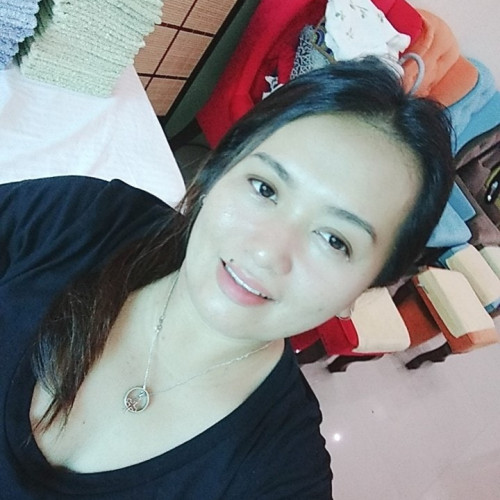 Lovella R. profile photo