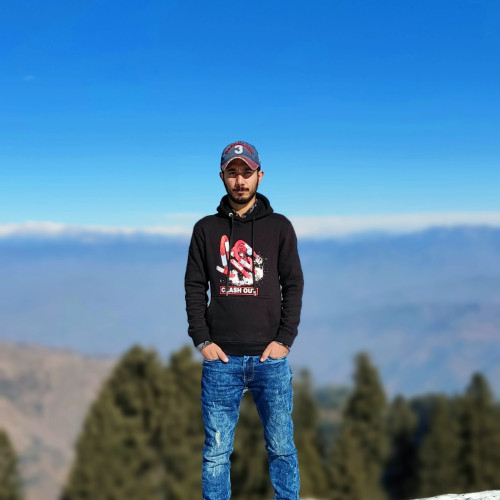 Hamza A.