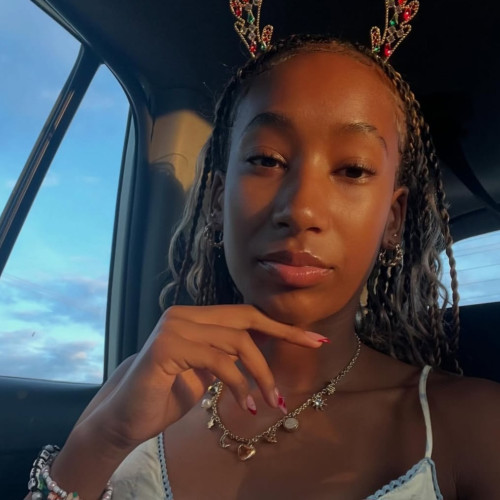 Ella  E. profile photo