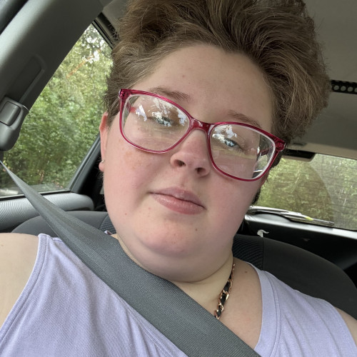 Dezi T. profile photo