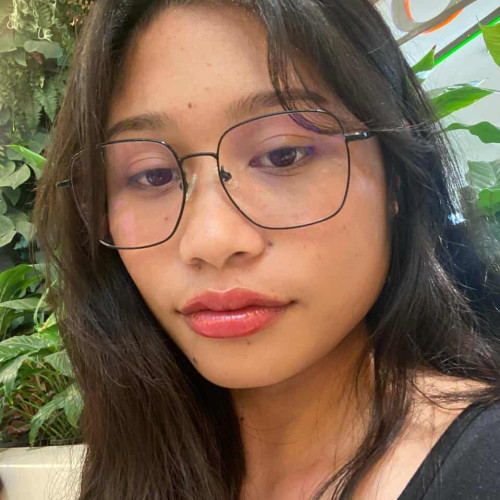 IVY R. profile photo