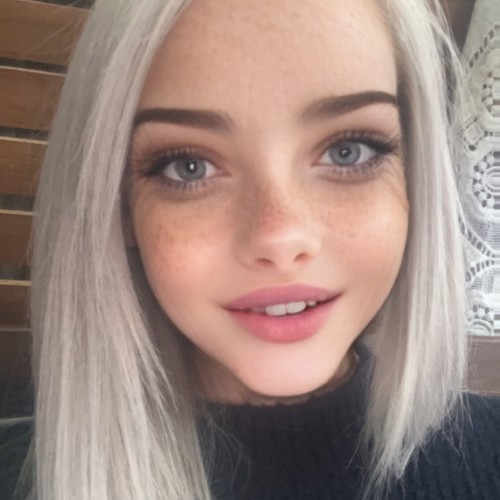 Rhi K.