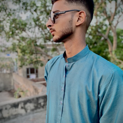 Hamid  A.