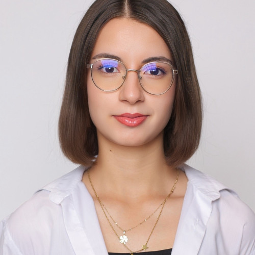 Marissa  E. profile photo