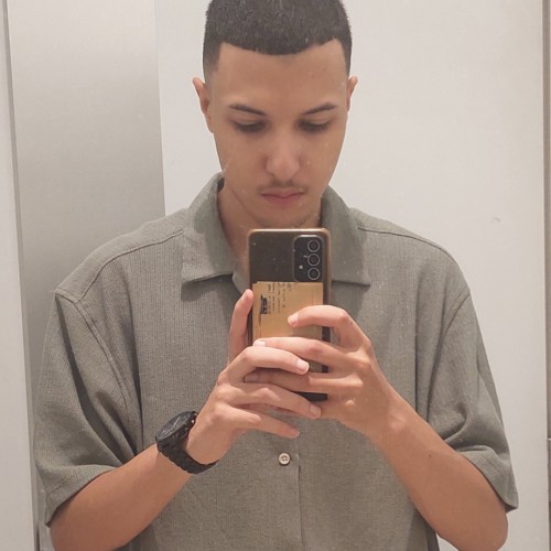 Hamza D.