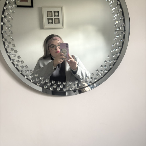 Julia W. profile photo