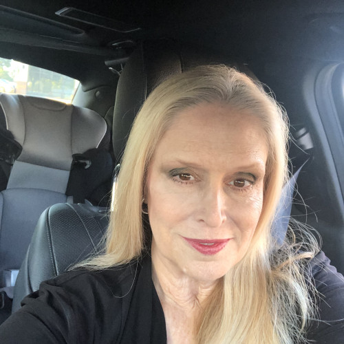 Lynn B.