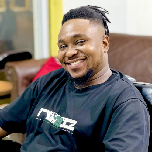 GODWIN  B. profile photo