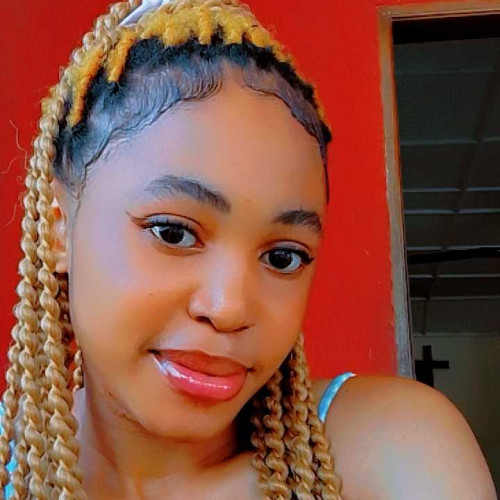 Esther F. profile photo