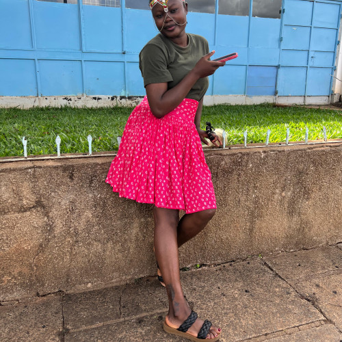 Essy E. profile photo