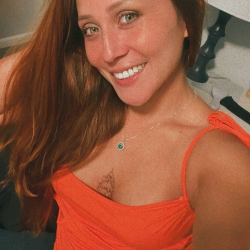 Vivian r.