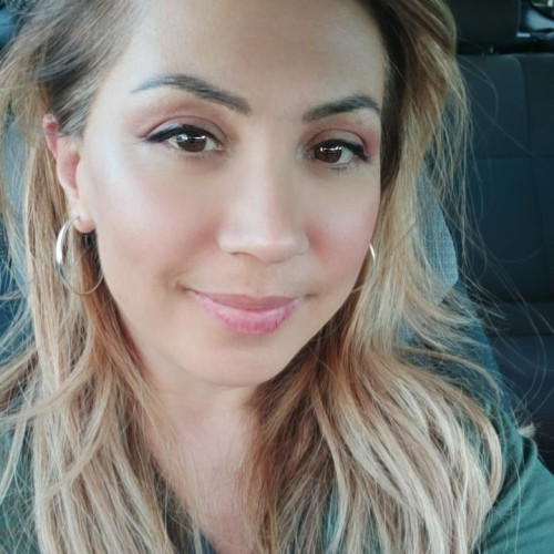 Mia J. profile photo