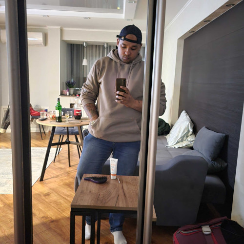 Nel G. profile photo