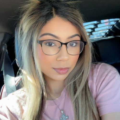 Essence C. profile photo