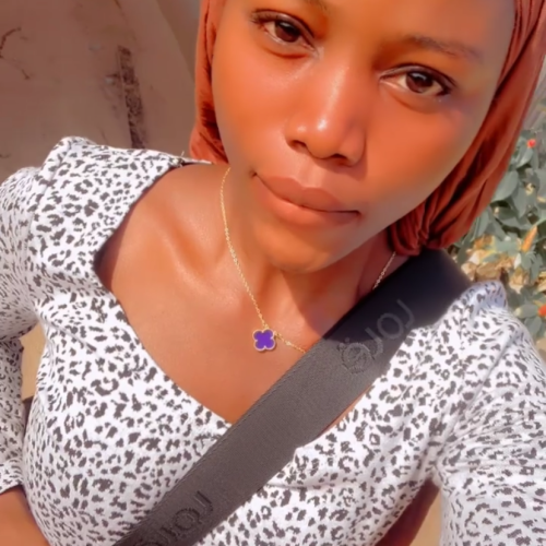 Esther O. profile photo