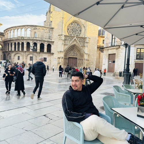 carlos c. profile photo