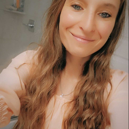Katie G.
