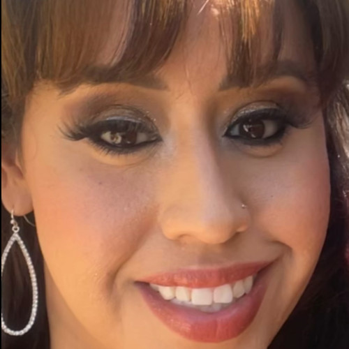 Iris M. profile photo