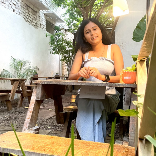Sakshi Y.