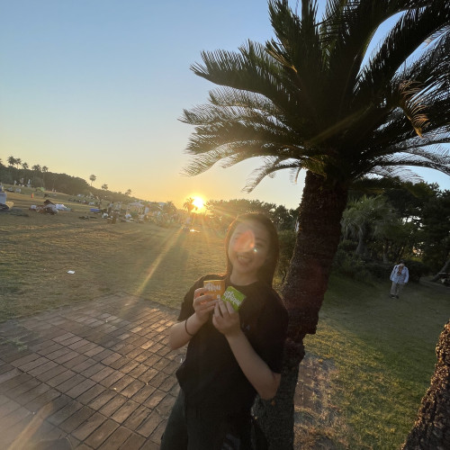 Emi S. profile photo