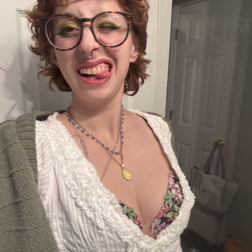 ZOE O. profile photo