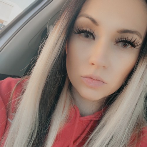 Ashleigh B.