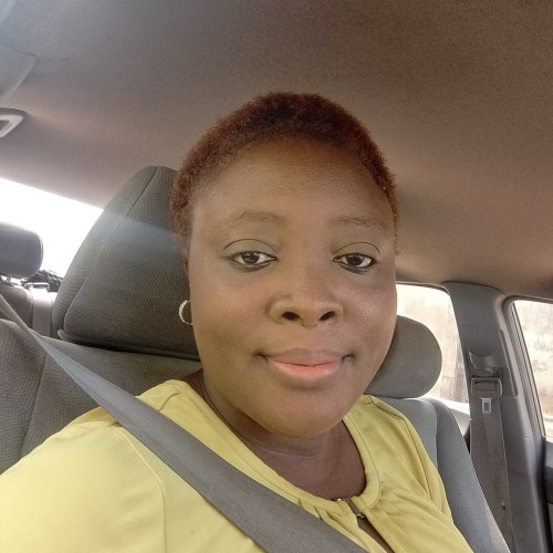 Esther Y. profile photo