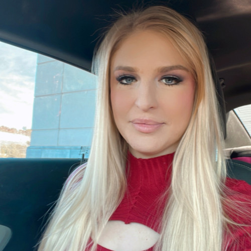Linzie K. profile photo