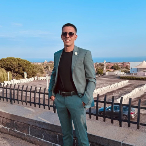 Carlo R. profile photo
