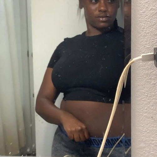 Nuuu L. profile photo