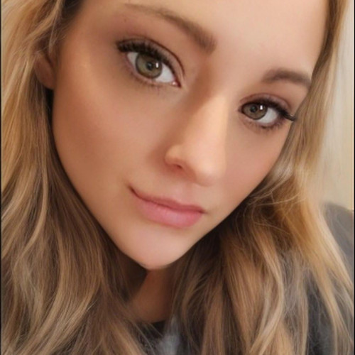 Hazel k. profile photo