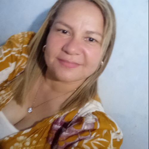 Carmen  V. profile photo