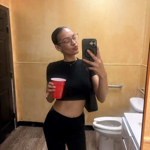 Tierra W. profile photo