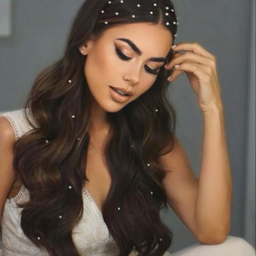 Victoria  K.