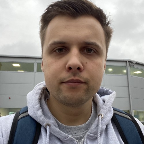 Lukas S.