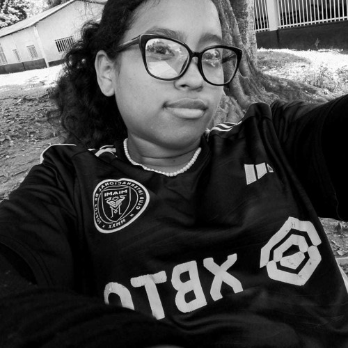 azucar m. profile photo