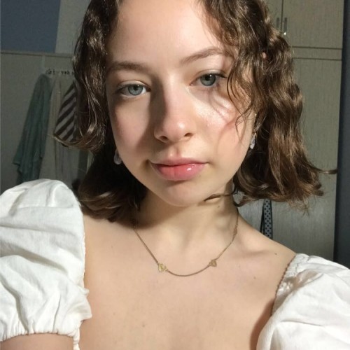 Claire N.